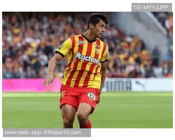 曼城因胡桑诺夫出色表现推迟引进右后卫计划 曼城因胡桑诺夫出色表现推迟引进右后卫计划