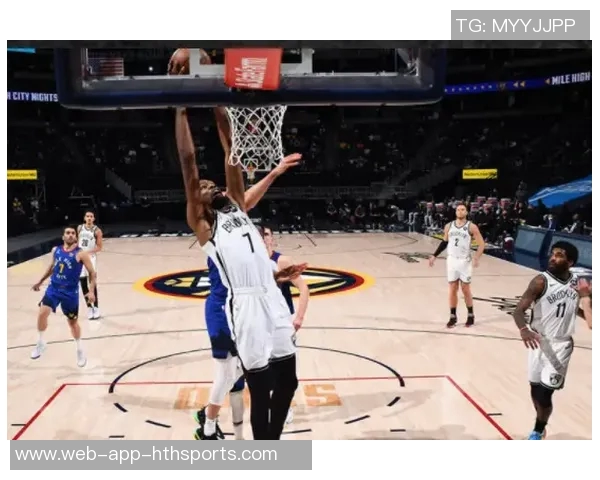 霍华德与小波特分享失去处子之身的不同经历与故事