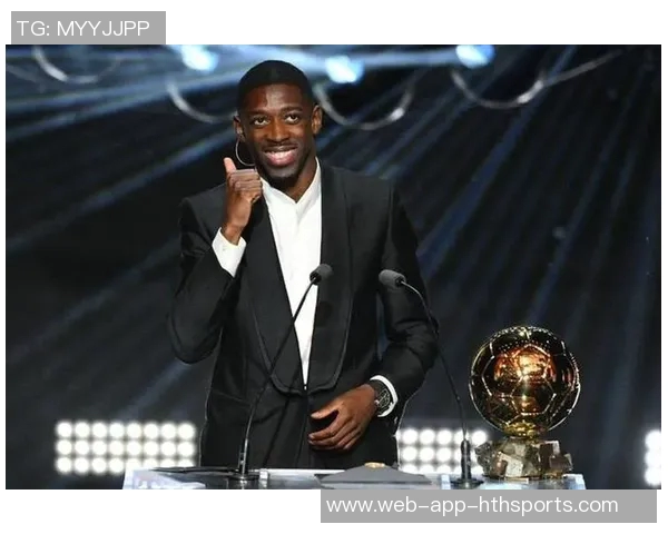 登贝莱荣归故里携金球奖与家乡人民共享荣耀时刻 登贝莱荣归故里携金球奖与家乡人民共享荣耀时刻