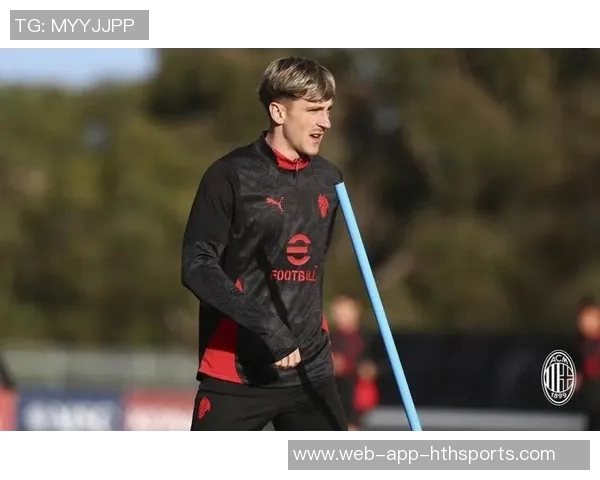 萨勒马科尔斯与埃斯图皮尼安双双受伤阿莱格里或将调整战术阵型 萨勒马科尔斯与埃斯图皮尼安双双受伤阿莱格里或将调整战术阵型