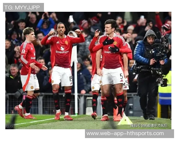 巴特批评曼联未能为马奎尔提供合适搭档导致其失望情绪加重 巴特批评曼联未能为马奎尔提供合适搭档导致其失望情绪加重