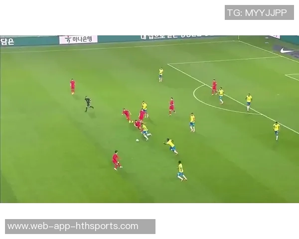 金玟哉铲倒库尼亚引发争议表现不满情绪火气十足