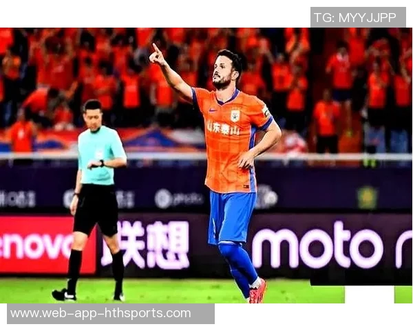 瓦科点射成功追平法比奥赛季罚点第三次破门展现出色状态